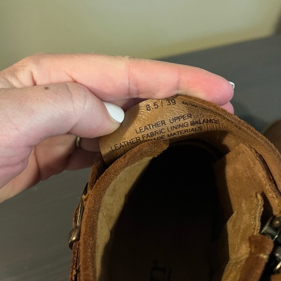 Born Moraga Suede Bootie NWOB - Picture 9 of 11